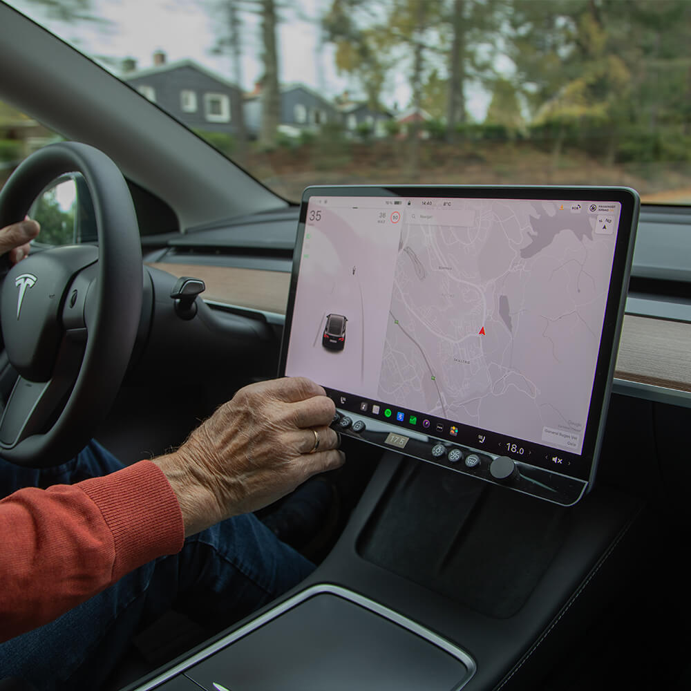 Tesla Model 3/Y CTRL Bar
