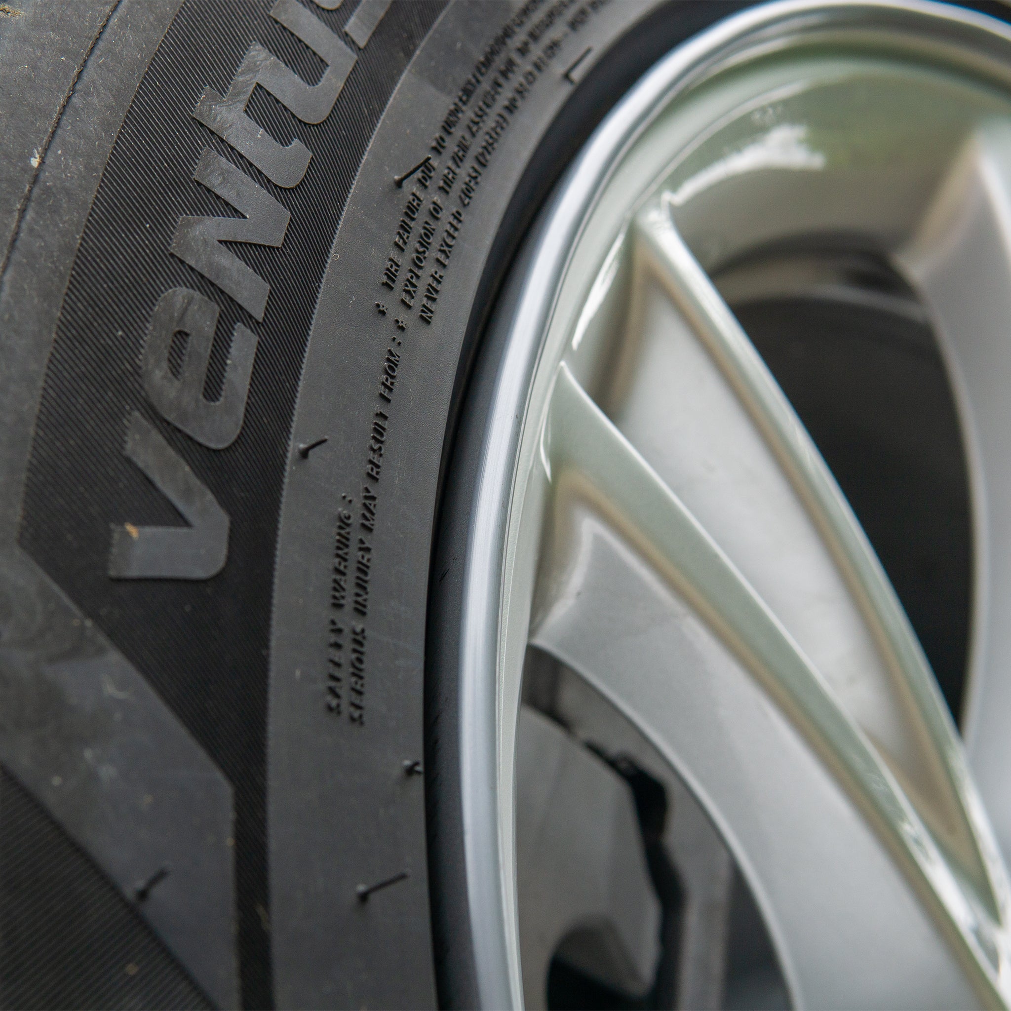 Tesla velgbeschermers (18 tot 21 inch)