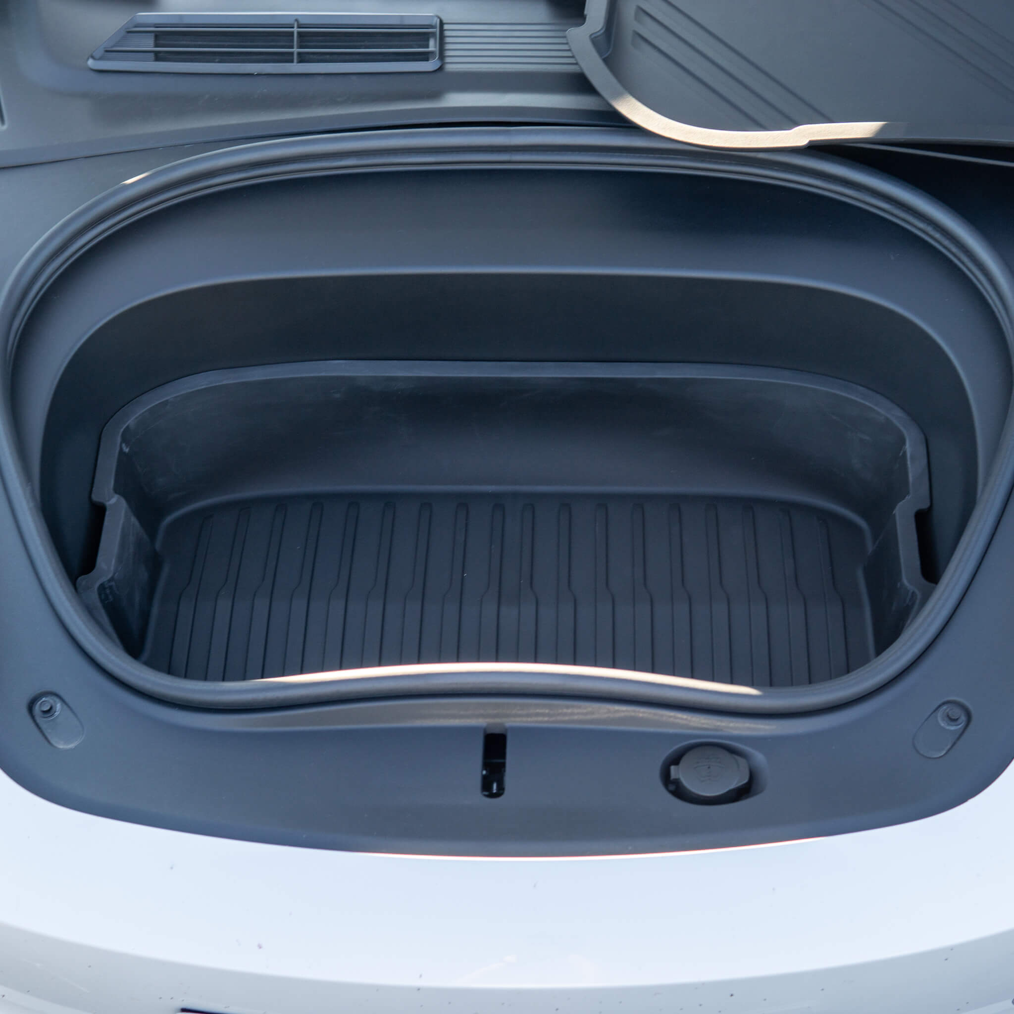 Tesla Model 3 2024: Frunk Organizer