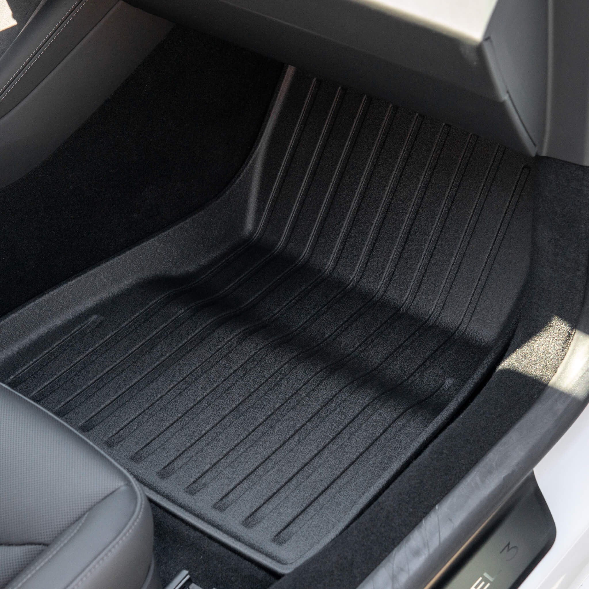 Tesla Model 3: Floor mats