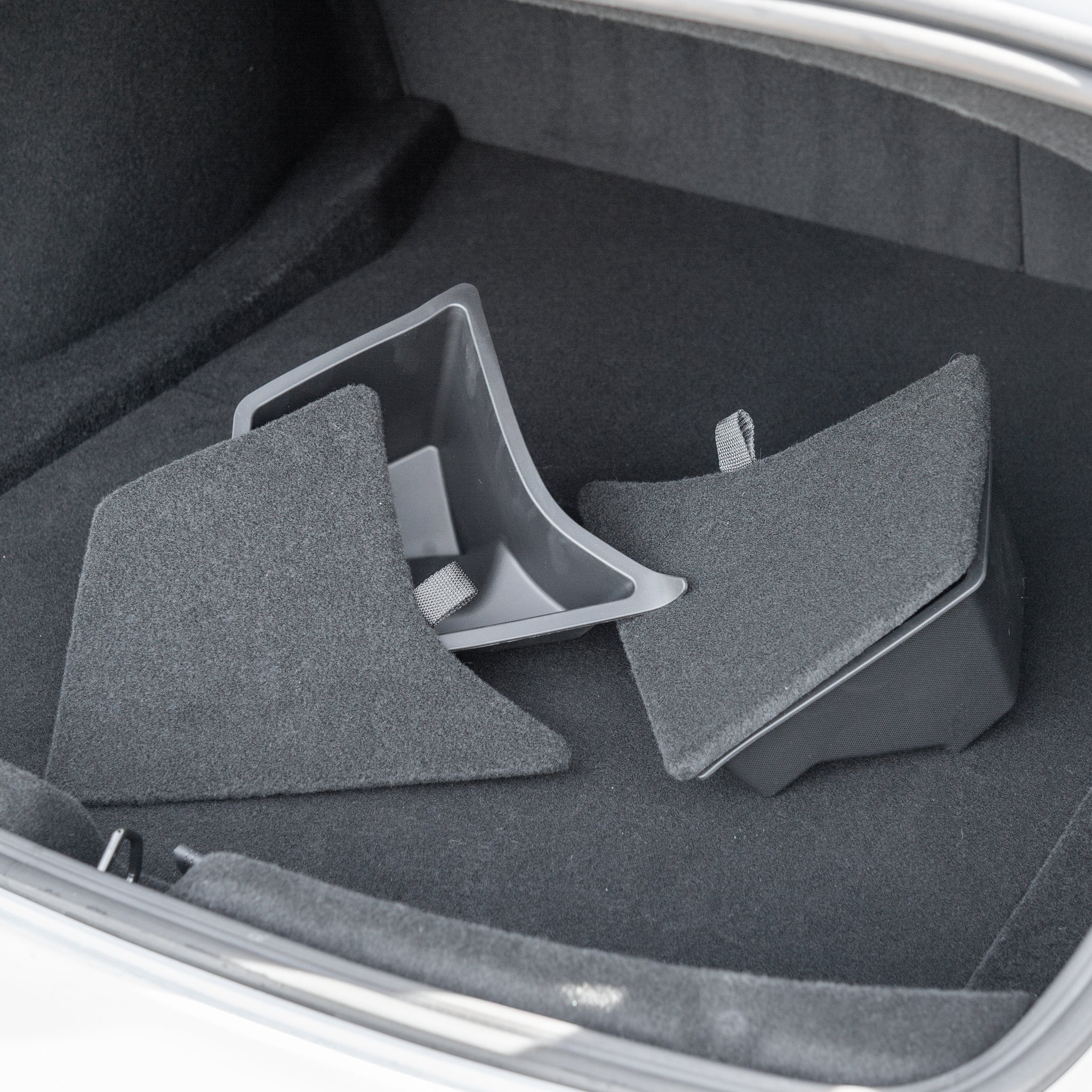 Tesla Model 3 2024: Organisering av bagasjerommet