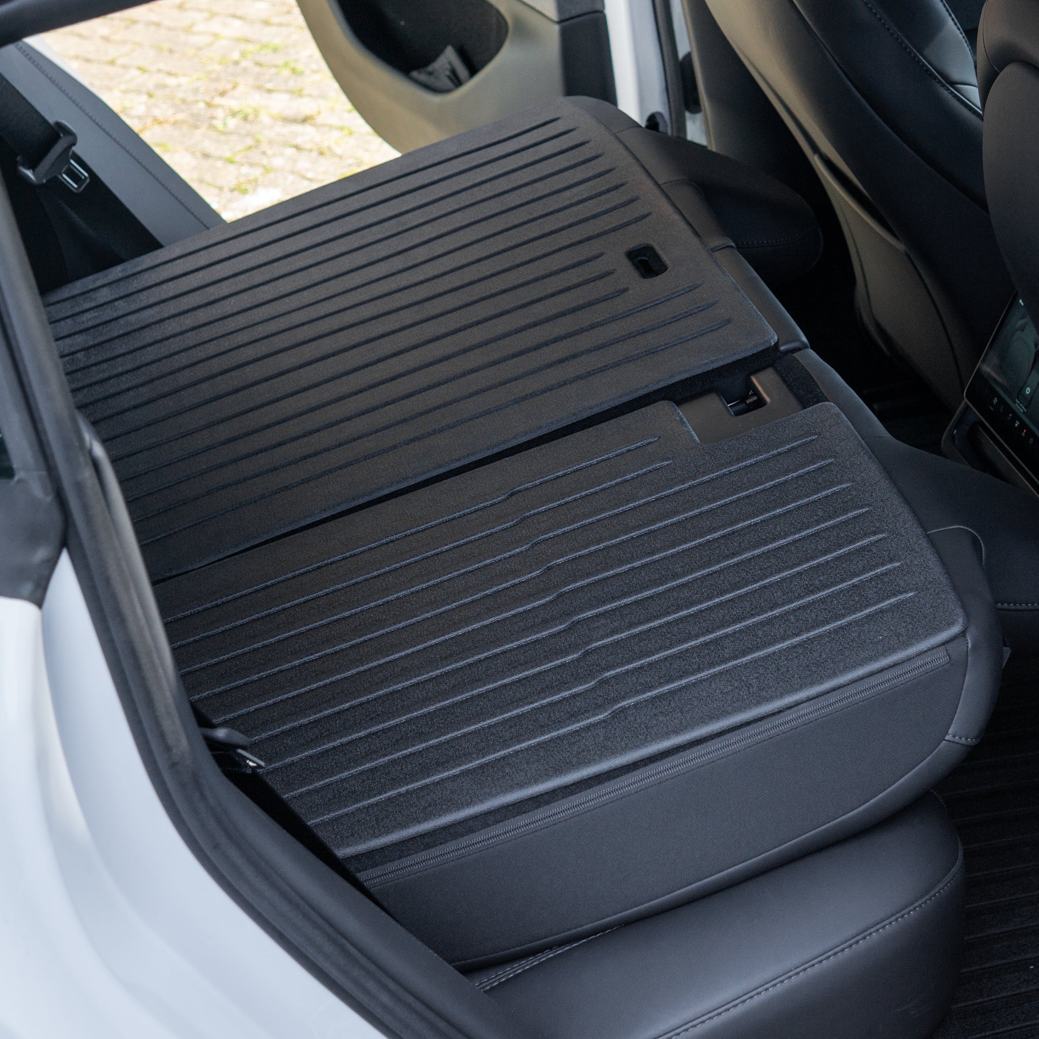 Tesla Model 3 2024–2026: Rücksitz-Schutz