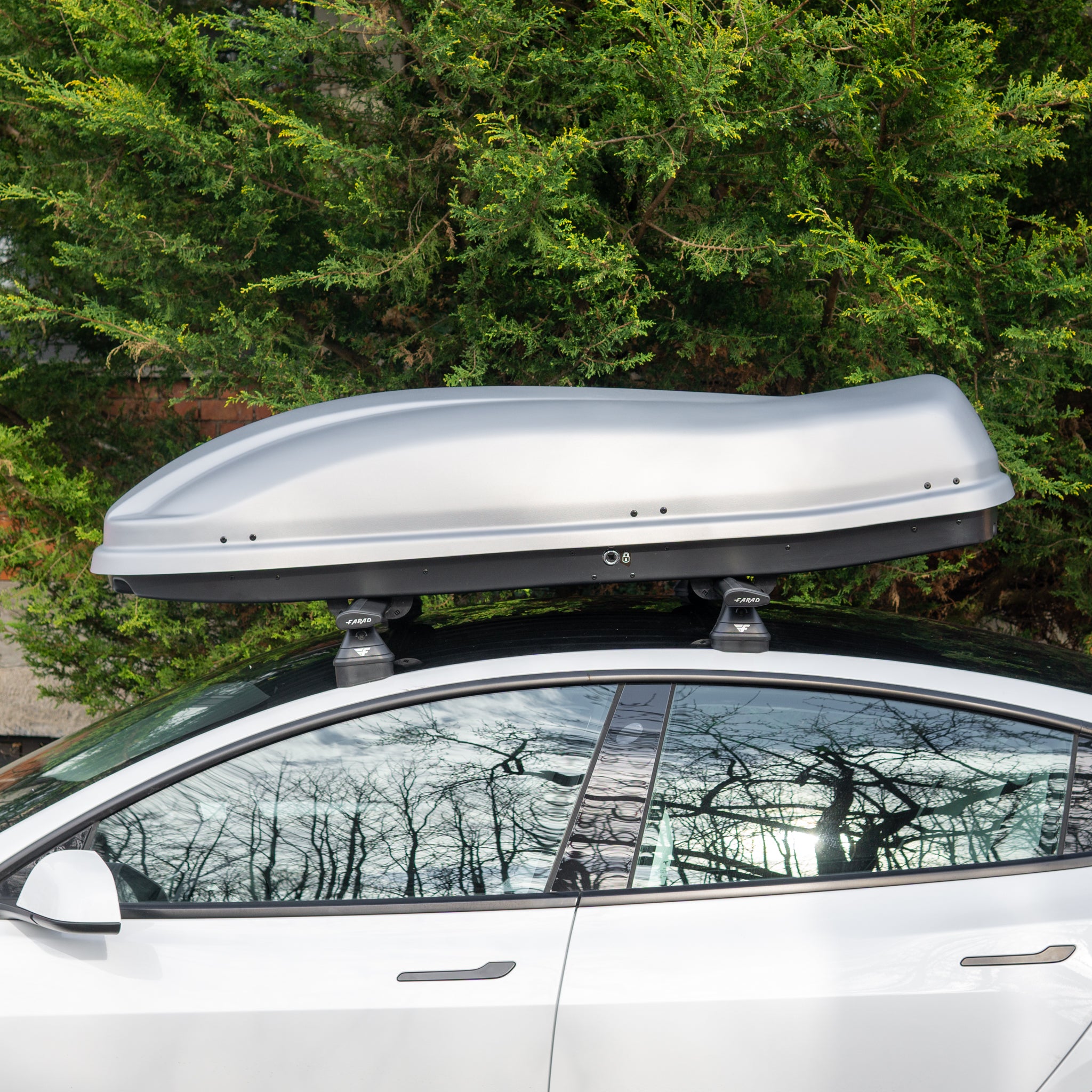 Tesla Model 3/Y: "Marlin" roof box