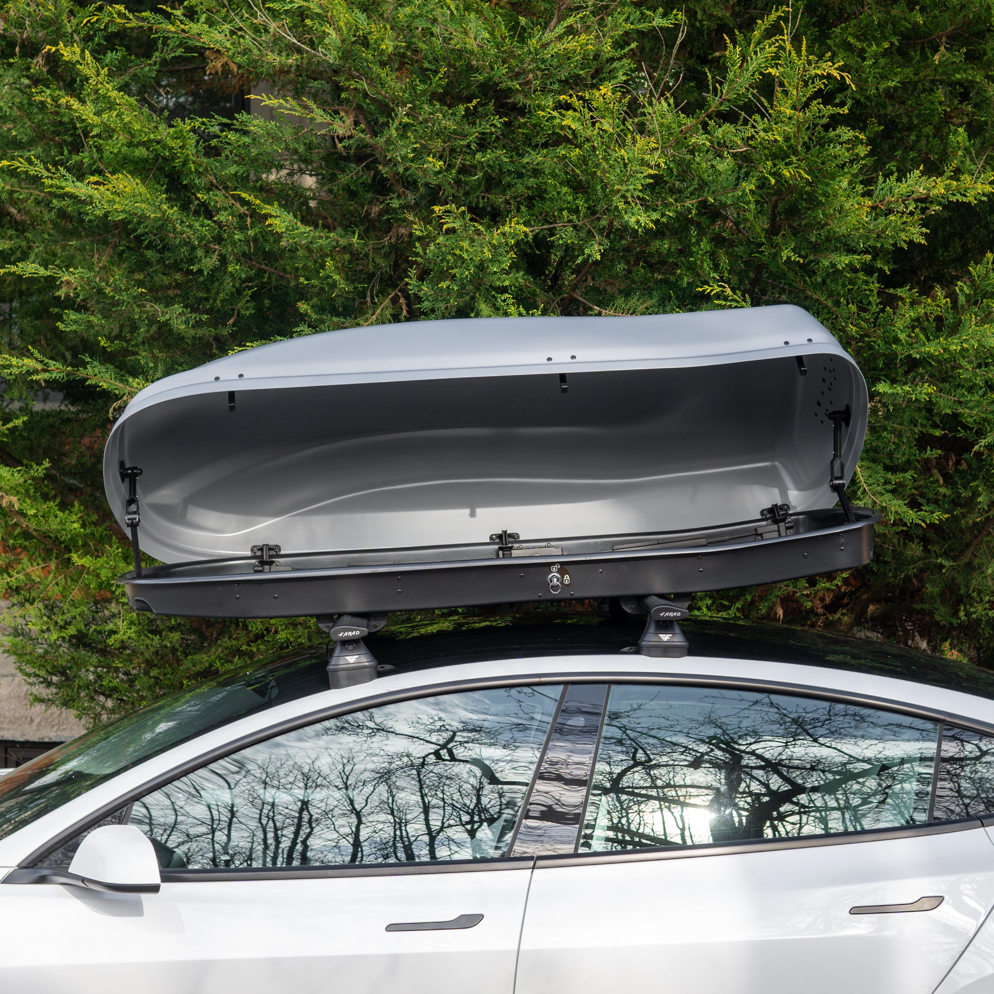 Tesla Model 3/Y: "Marlin" roof box