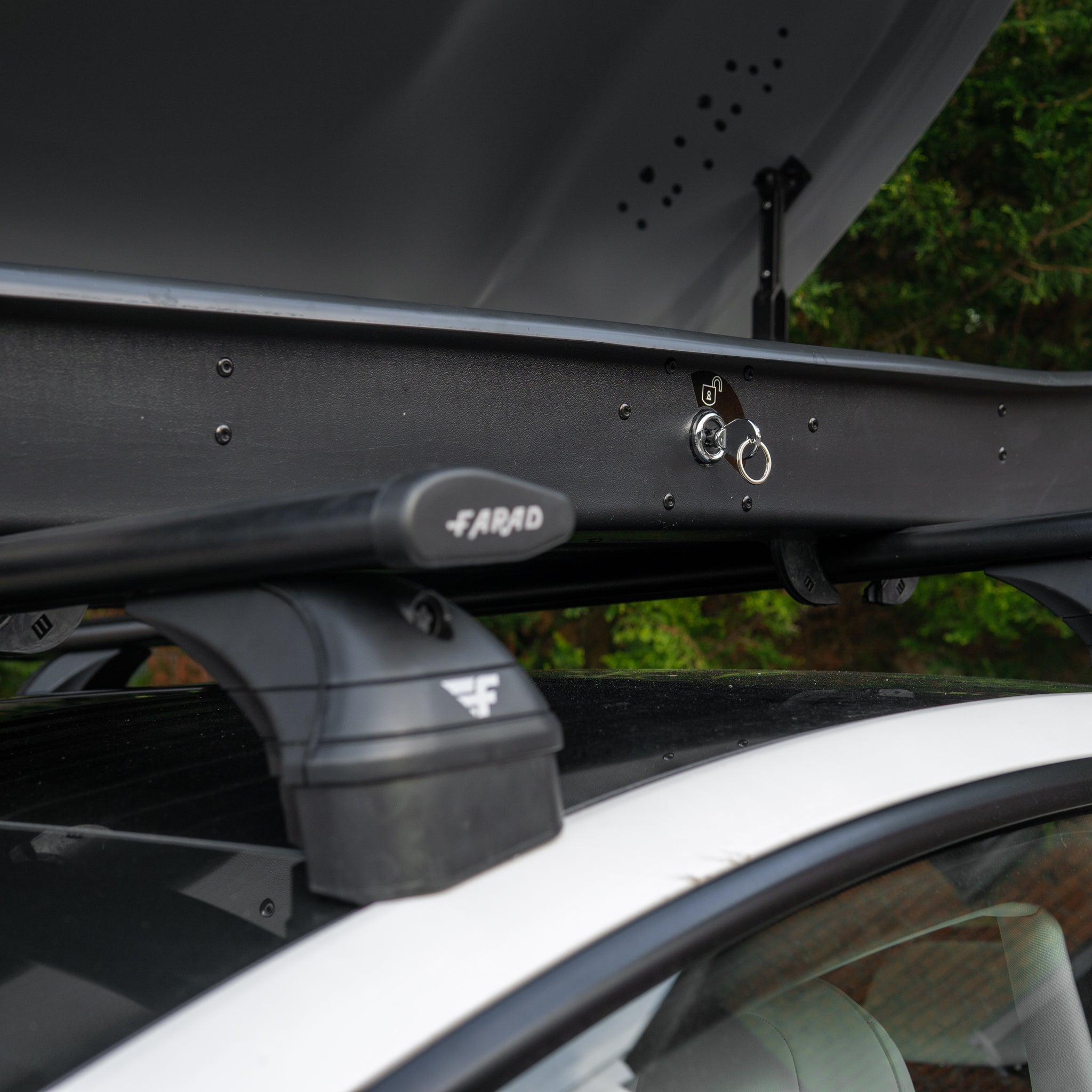 dachbox für tesla model y