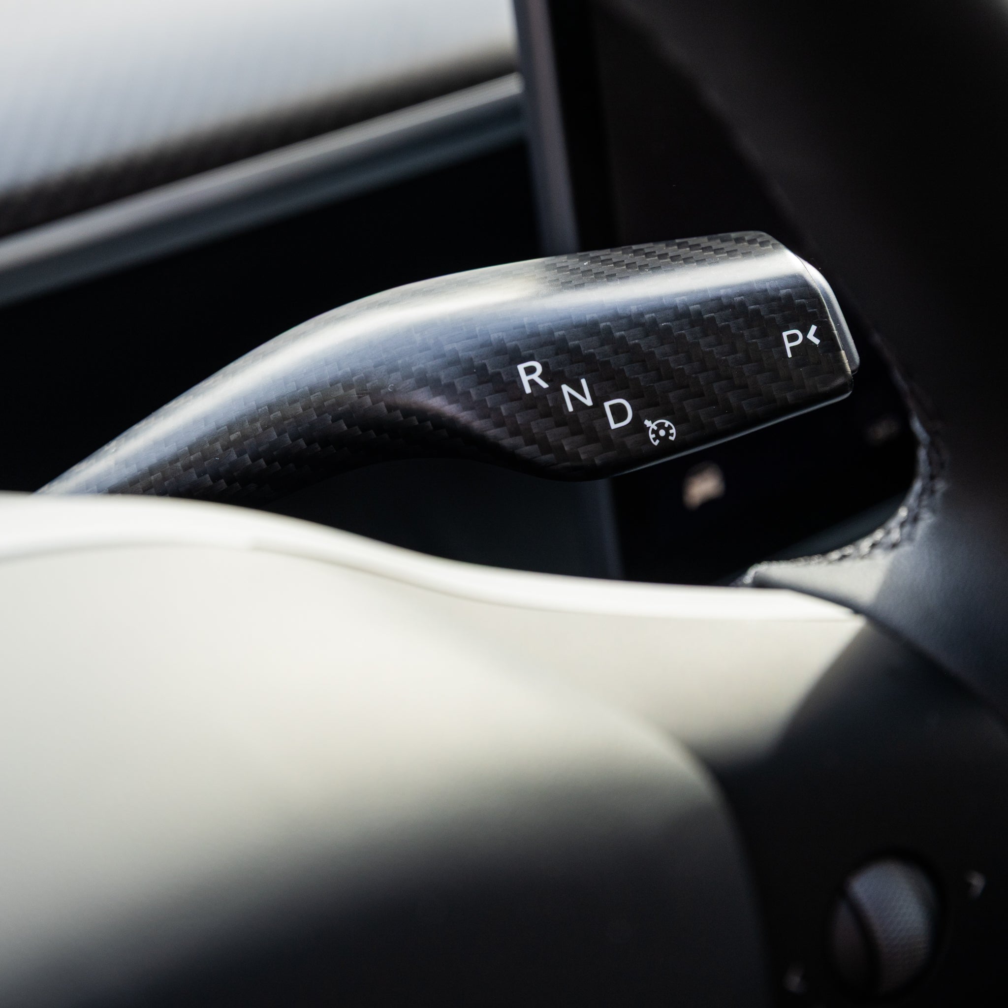 Tesla Model 3/Y: blinklysspak i ekte karbonfiber