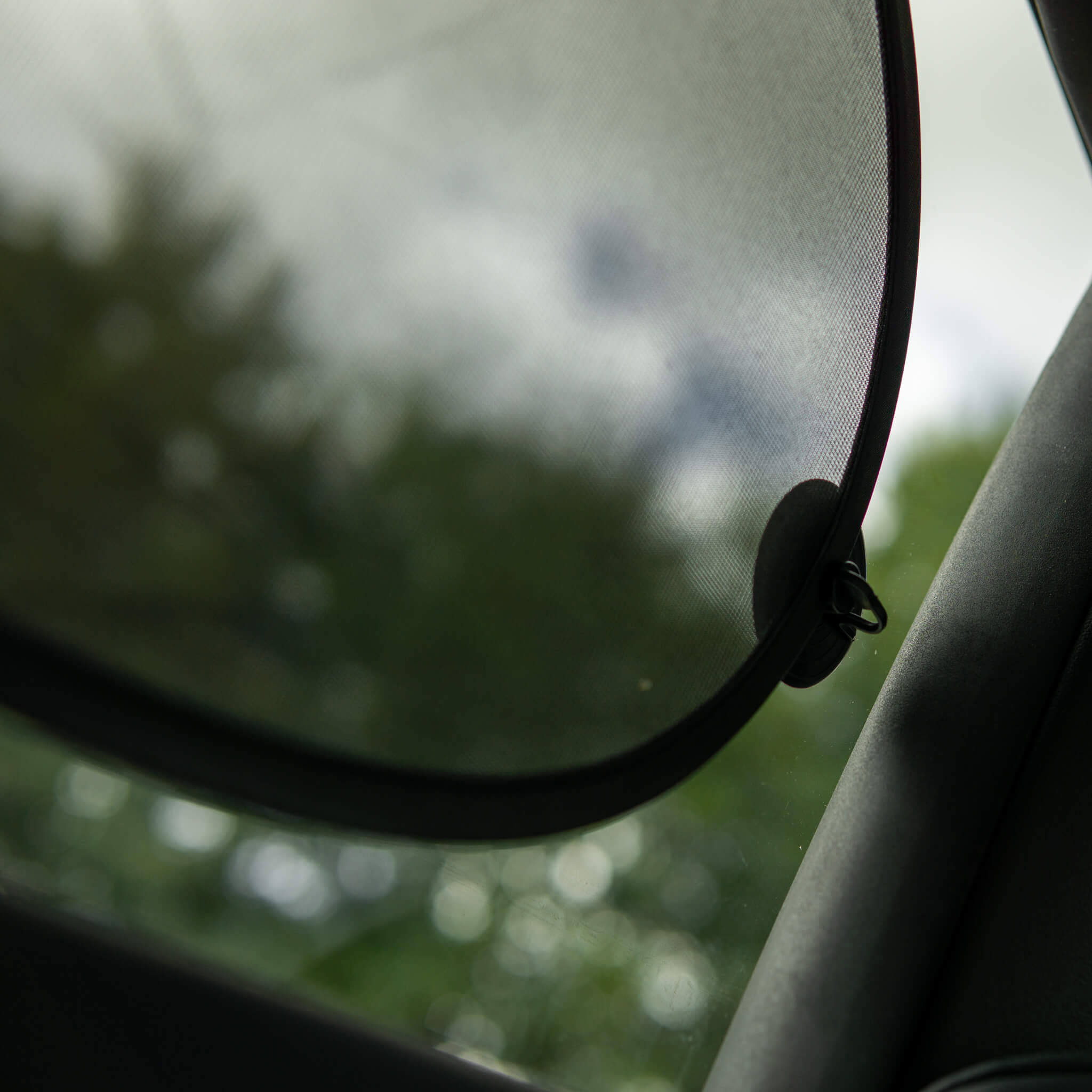 <tc>Tesla Model 3/Y: Child Sun Shades</tc>