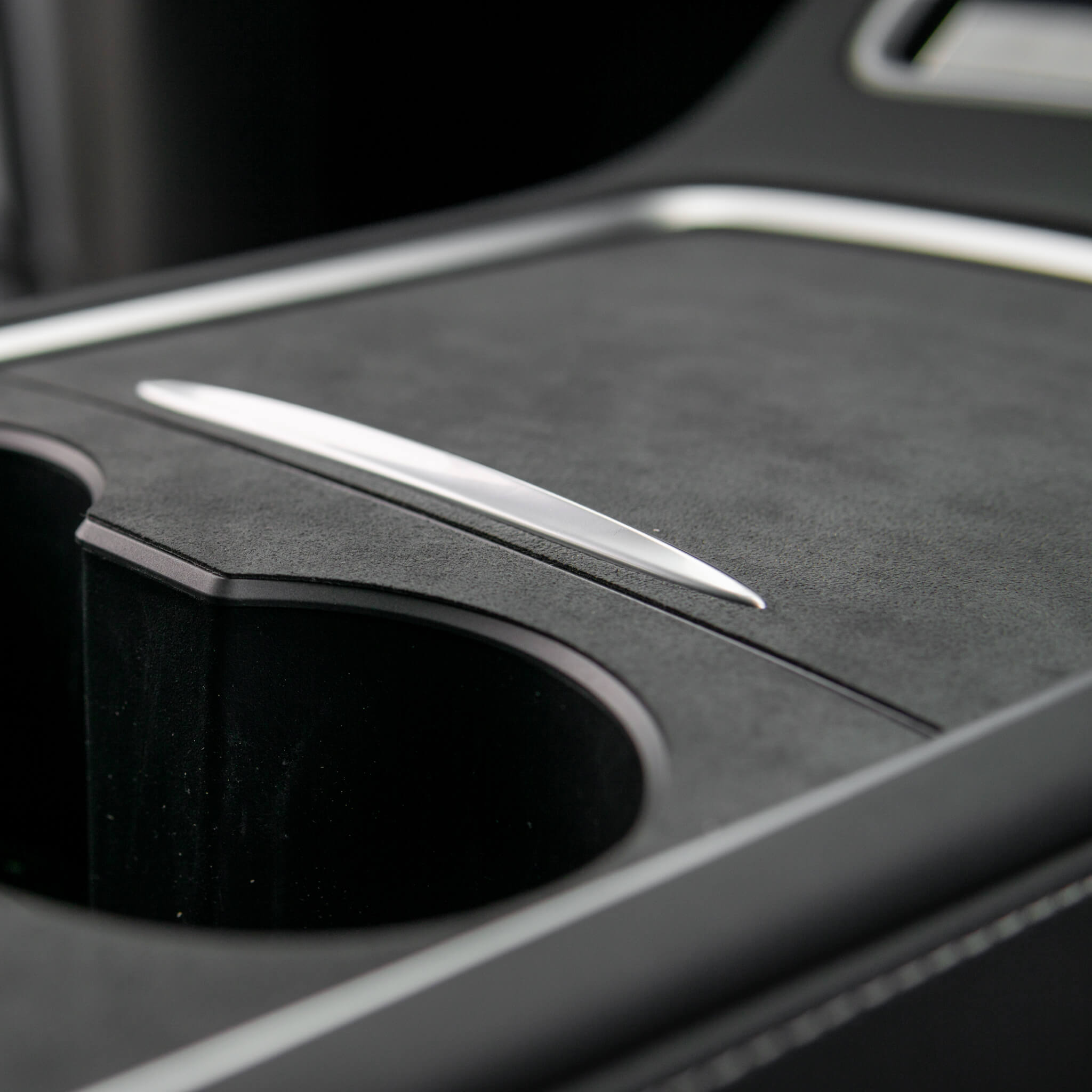 Tesla Model 3/Y: Alcantara middenconsole