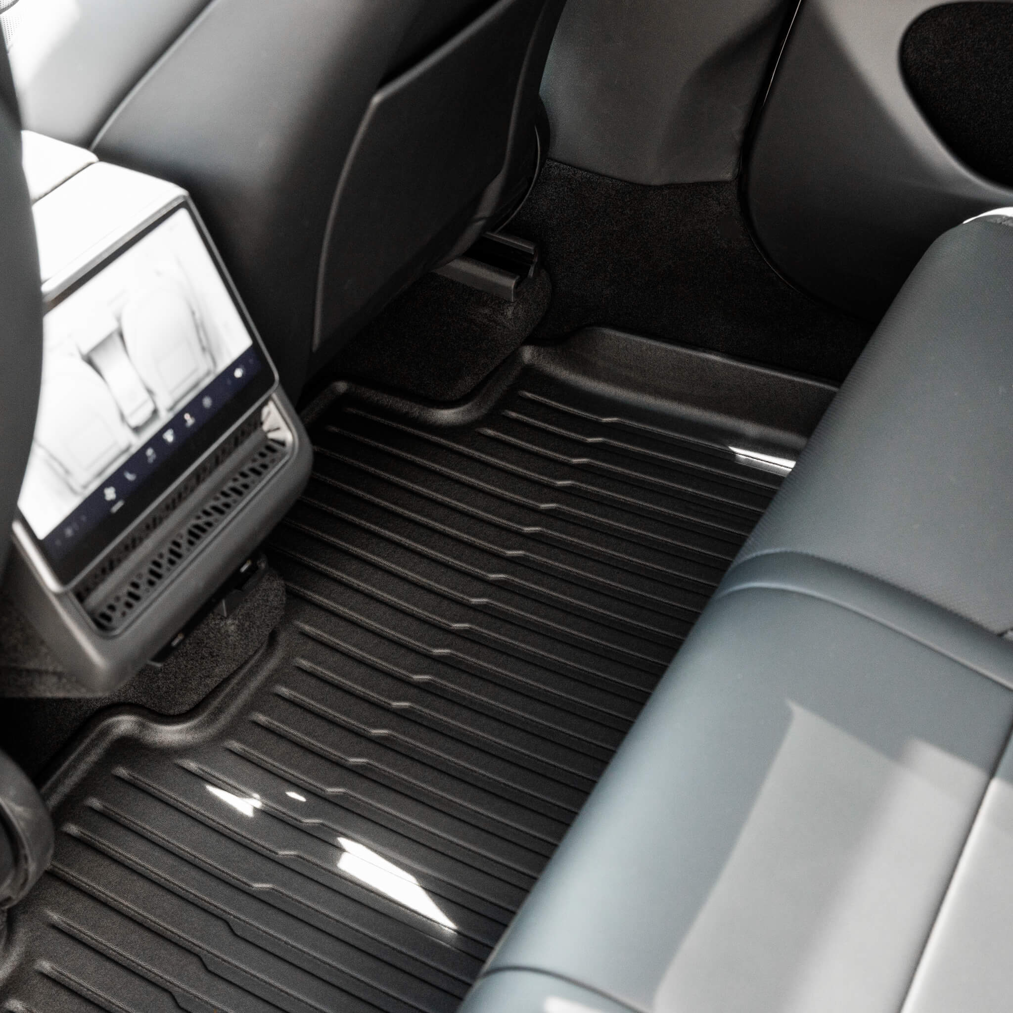 Tesla Model Y 2025-2026: Rubber mat complete set