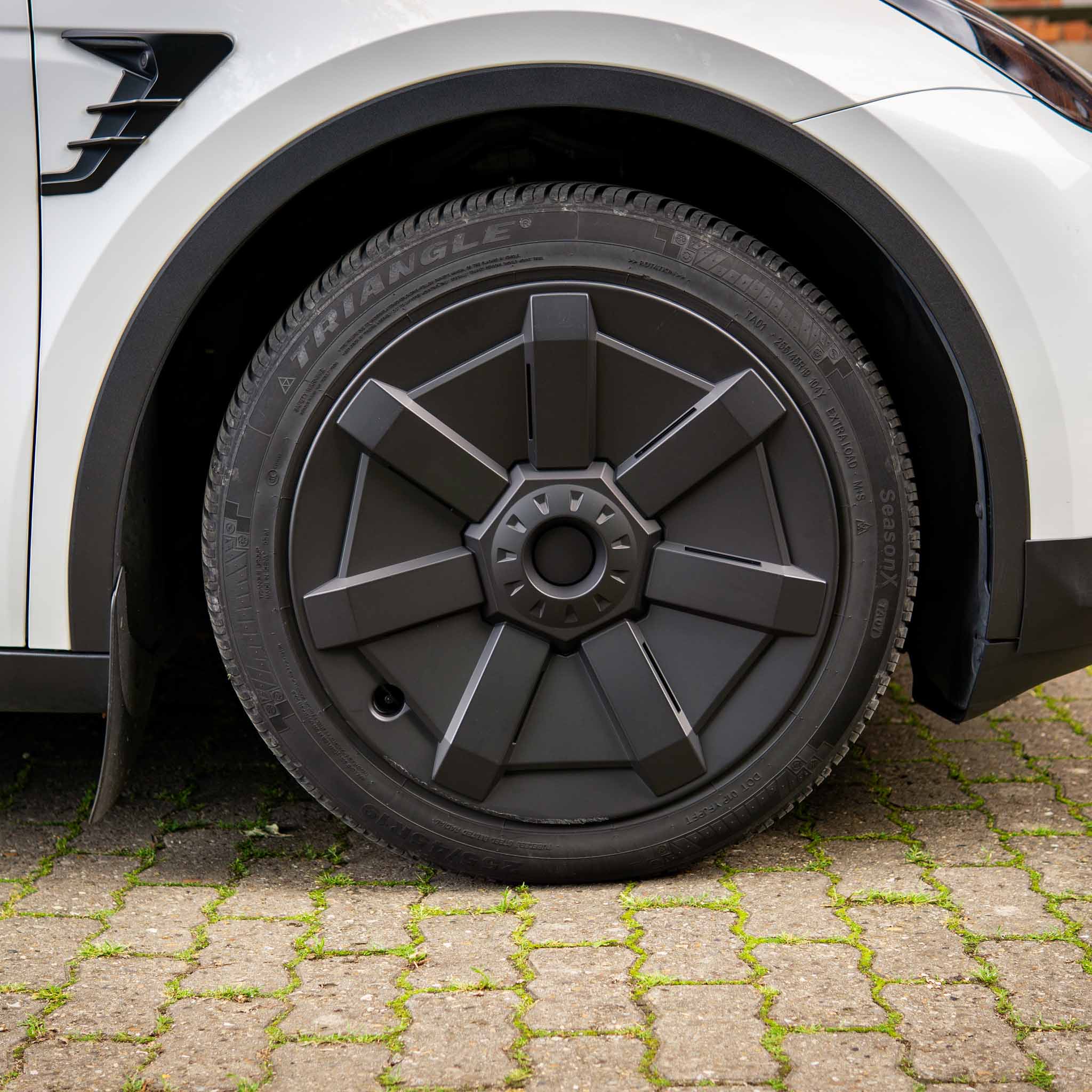 Tesla Model Y: Radkappen im Cybertruck-Stil (19 Zoll)