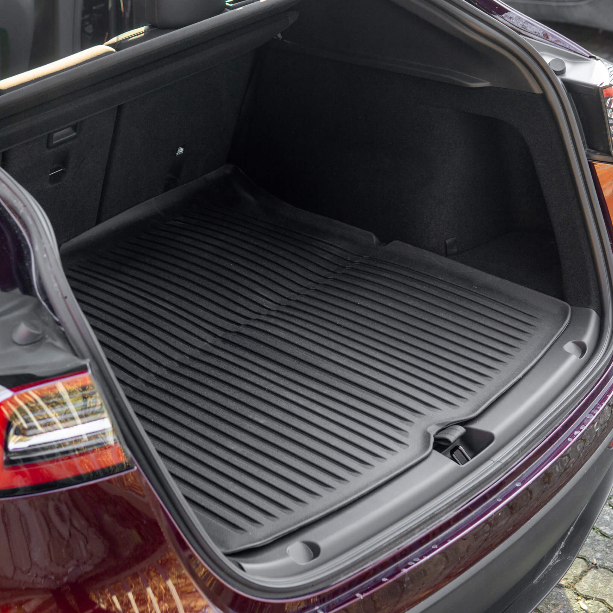 Tesla Model Y: complete rubber mat set