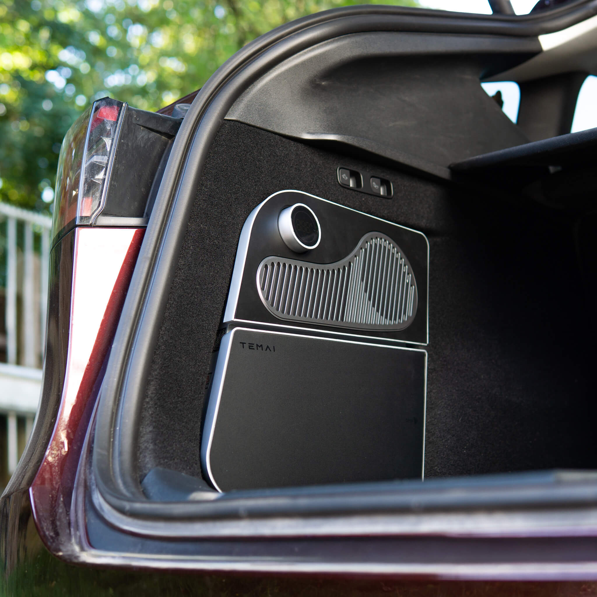 Tesla Kühlschrank Model Y