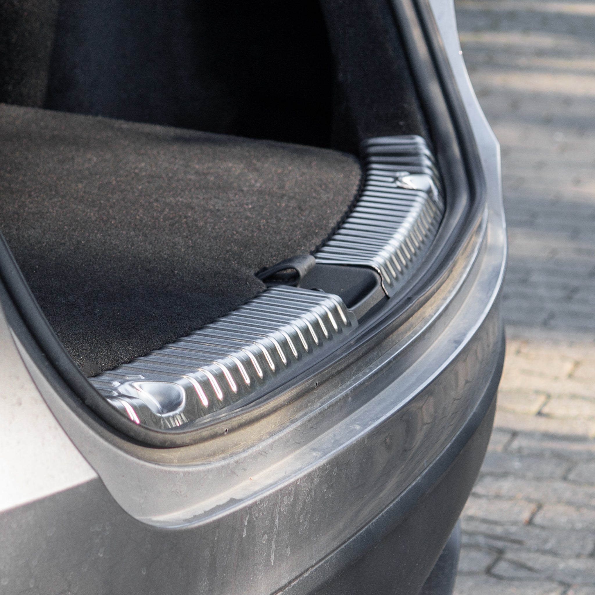 Tesla Model Y: Bumper protection