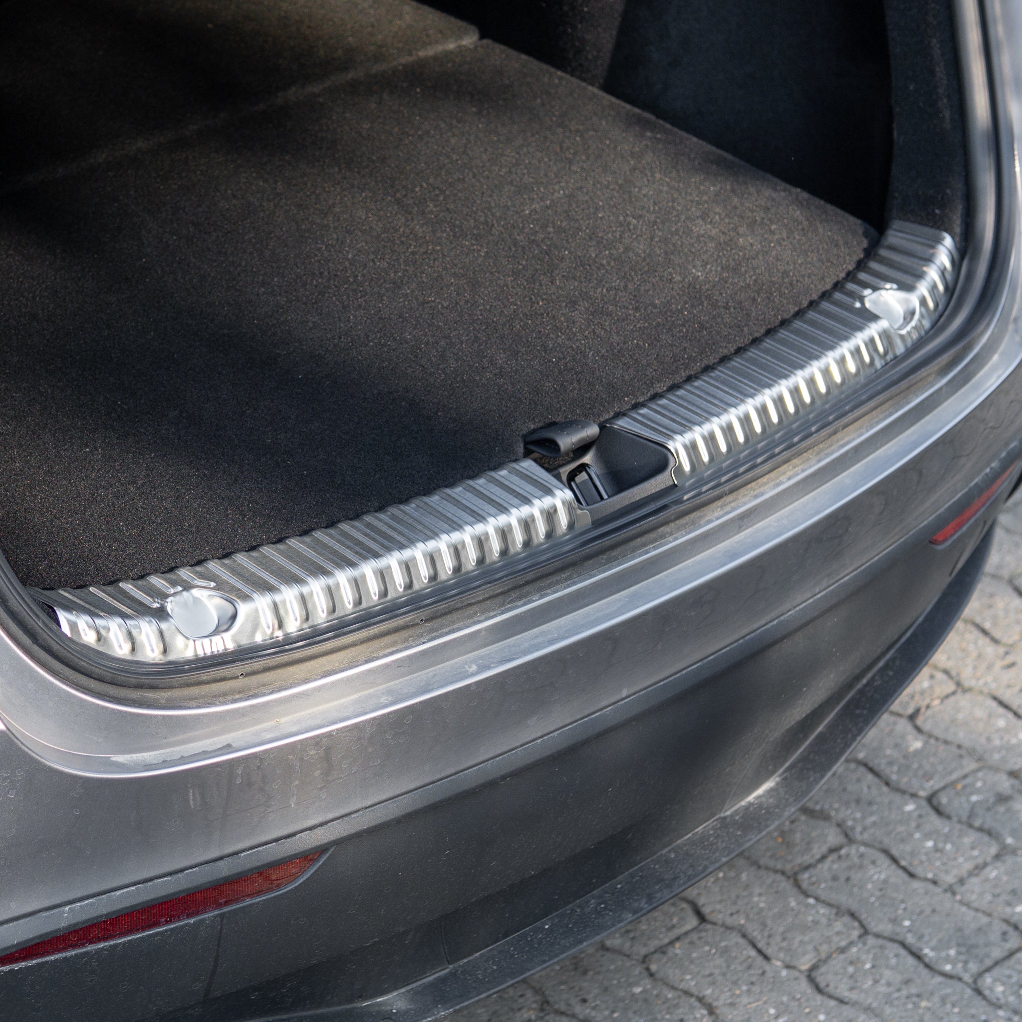 Tesla Model Y: Bumper protection