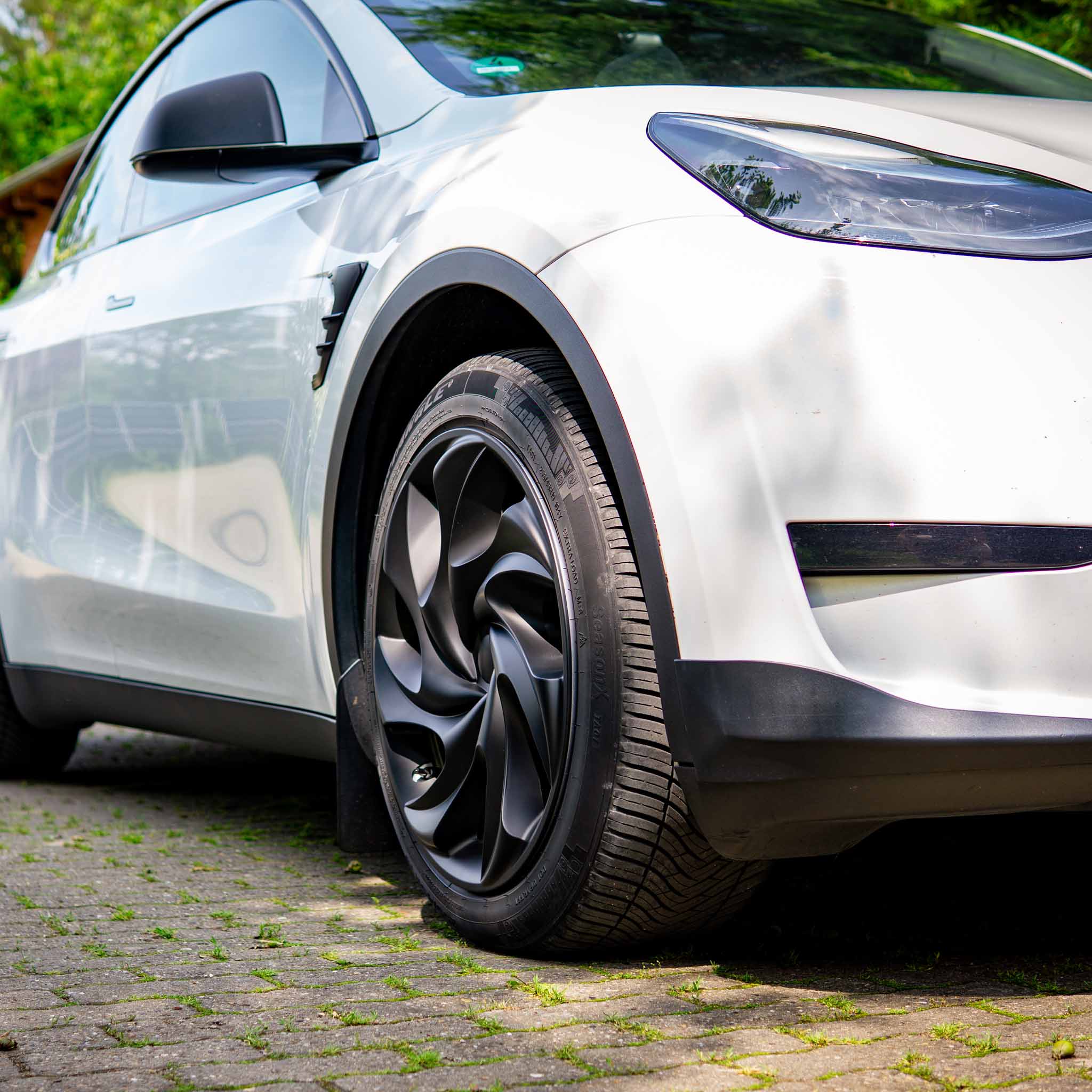 Tesla Model Y: Fantoom wieldoppen (19 inch)