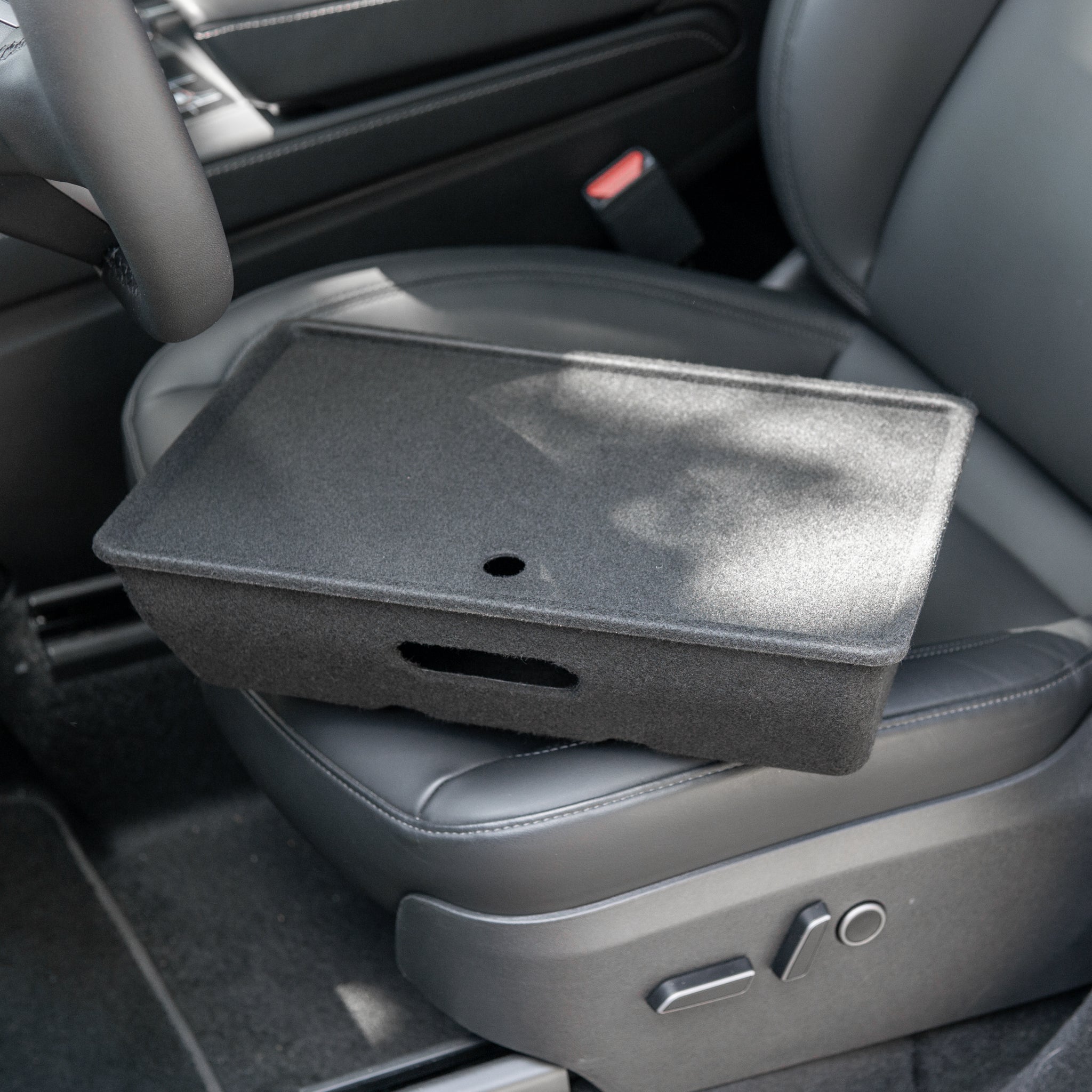 Tesla Model Y: Stoelorganisator