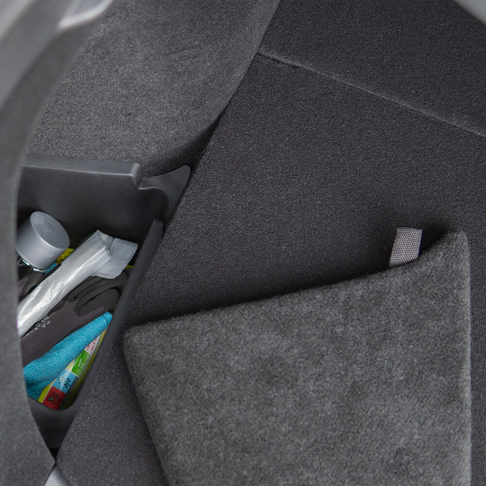 Tesla Model Y: Kofferraum-Seitenorganizer