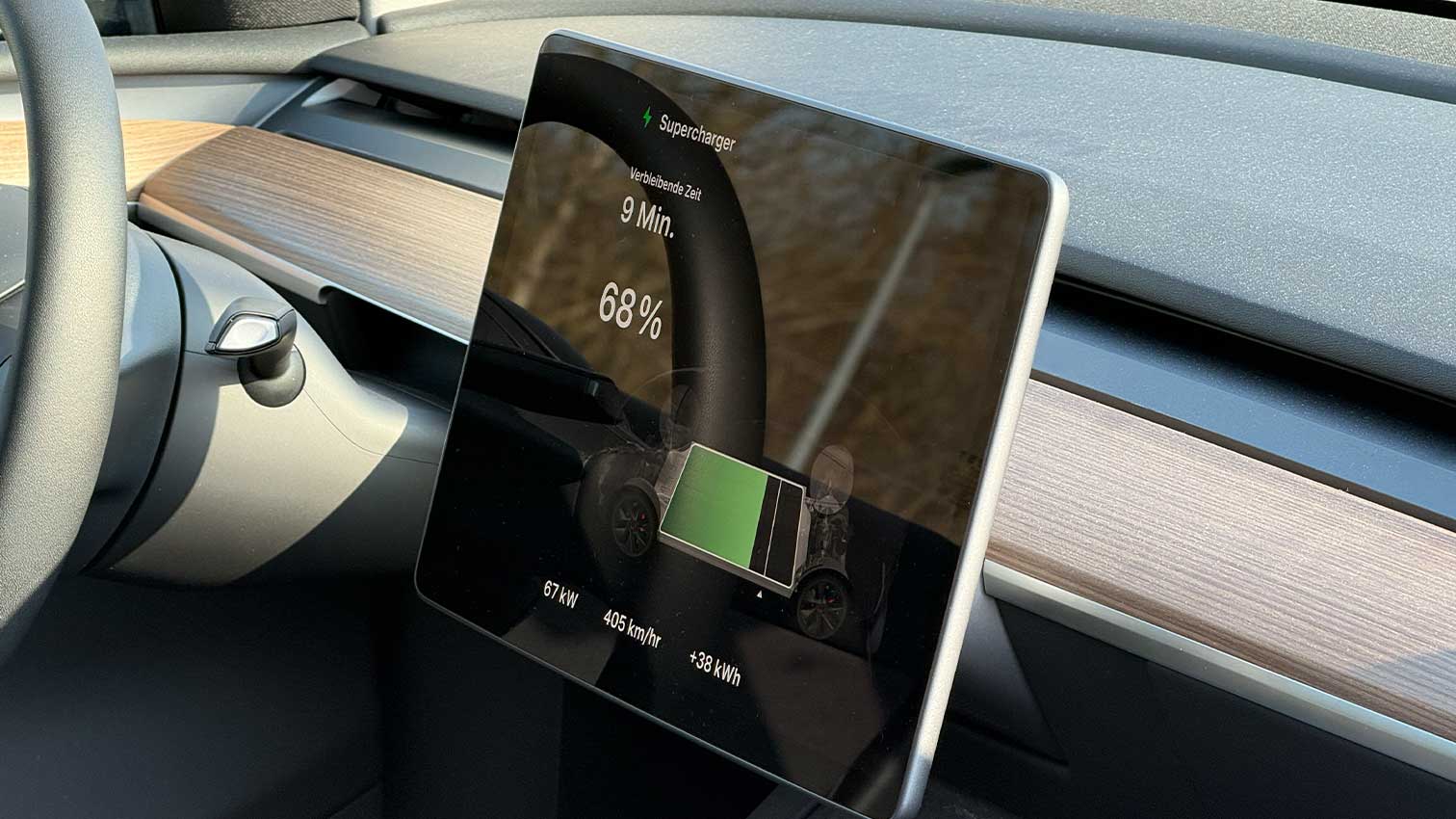 Ladekurve in Tesla Model Y und Tesla Model 3 erklärt