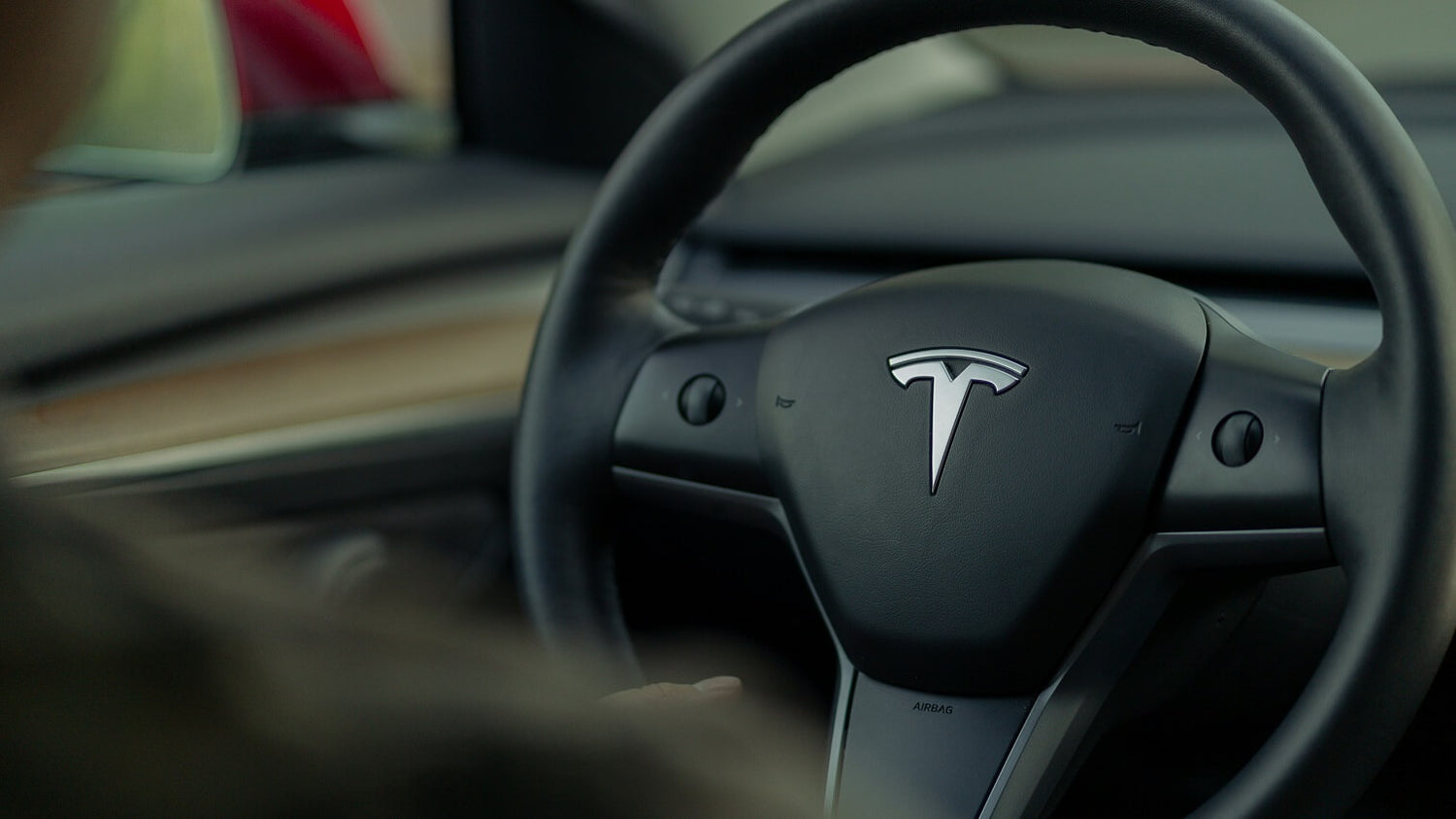 Tesla Hupe im Model Y zu leise – woran liegt`s?