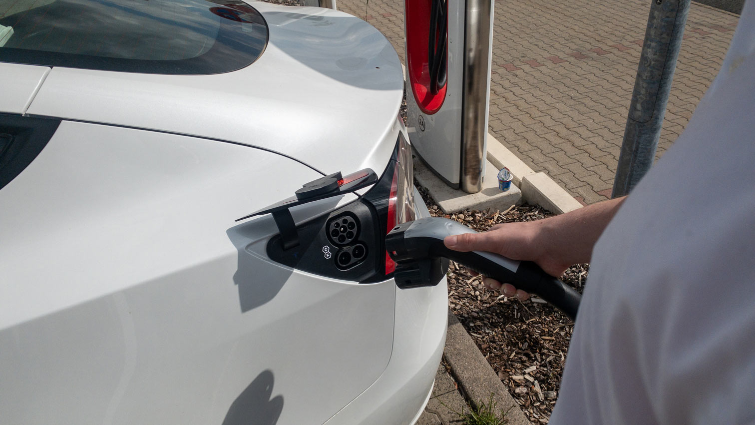 Tesla-Laden am Supercharger: Das müssen Sie wissen