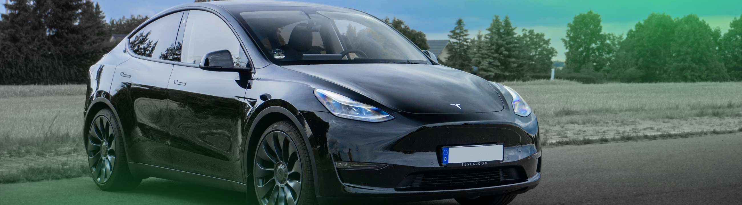 Tesla Model Y: Green Friday