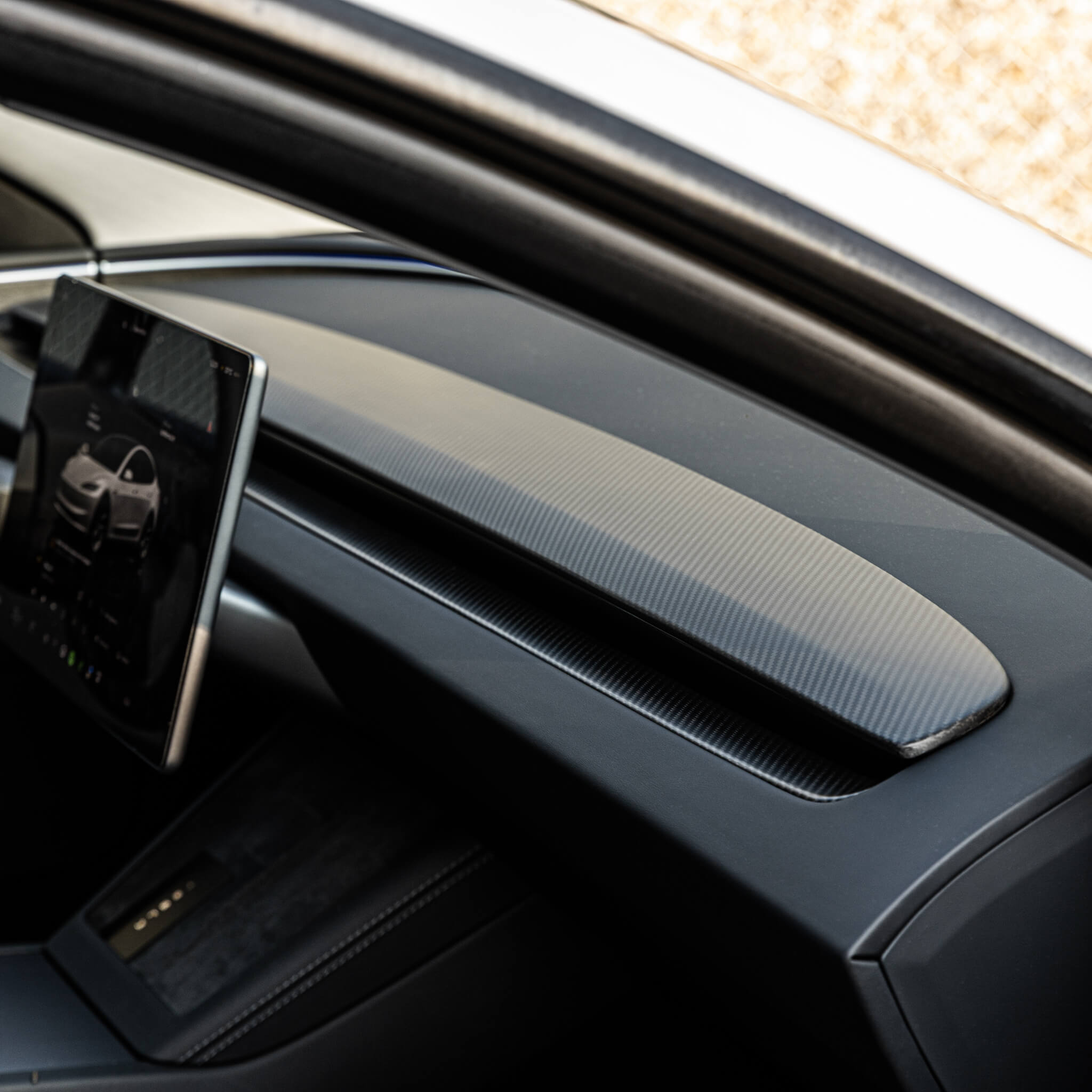 Tesla Model 3 2024–2026: Echtcarbon-Dashboard