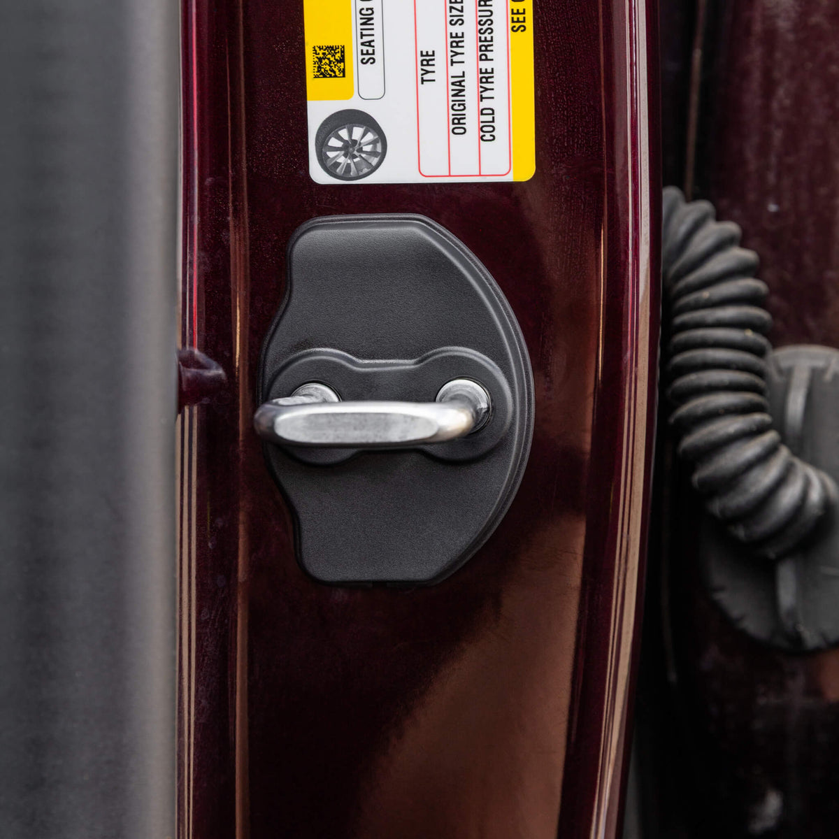 Tesla Model 3/Y: Türschlossabdeckungen