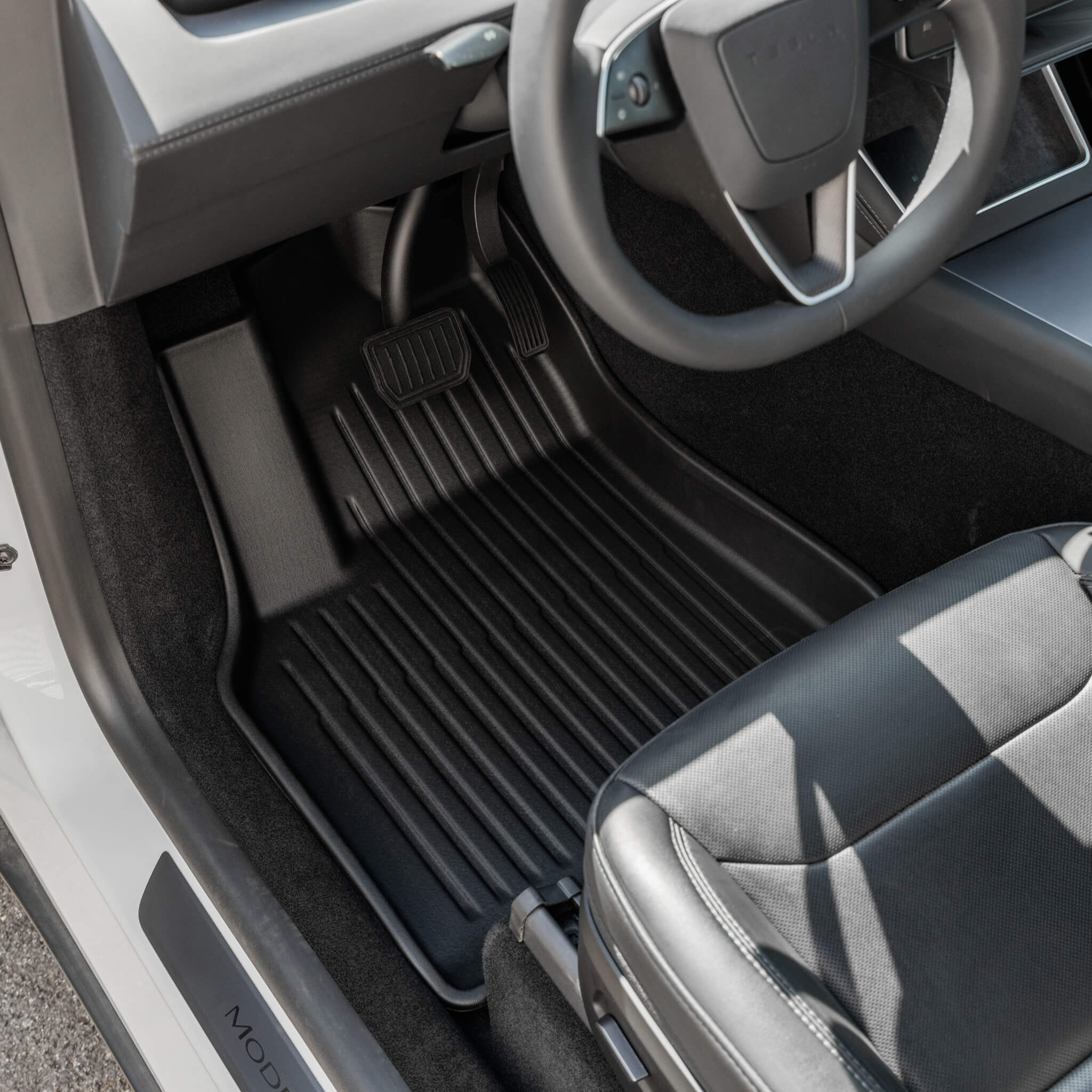Tesla Model Y 2025: Gulvmatter