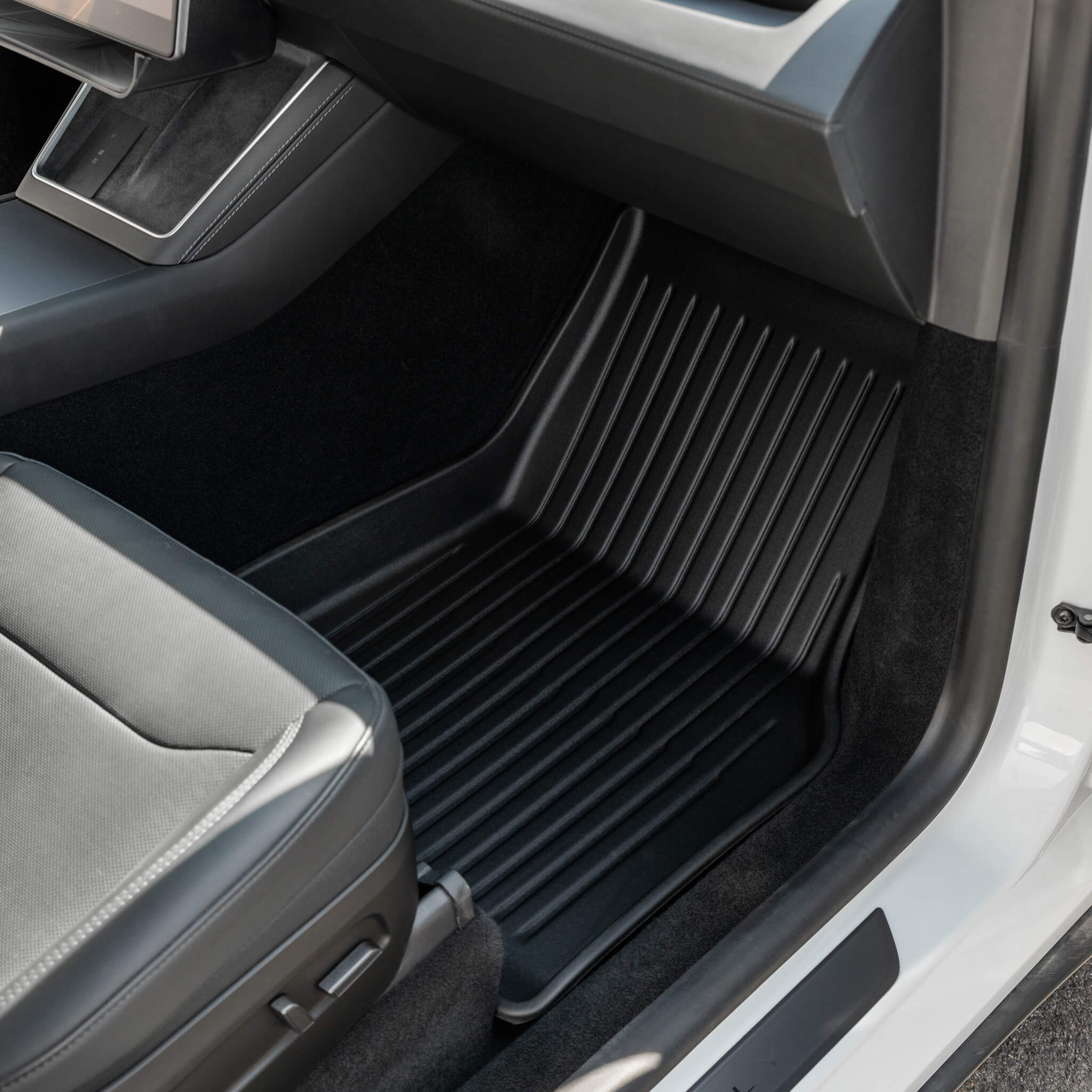 Tesla Model Y 2025-2026: Rubber mat complete set