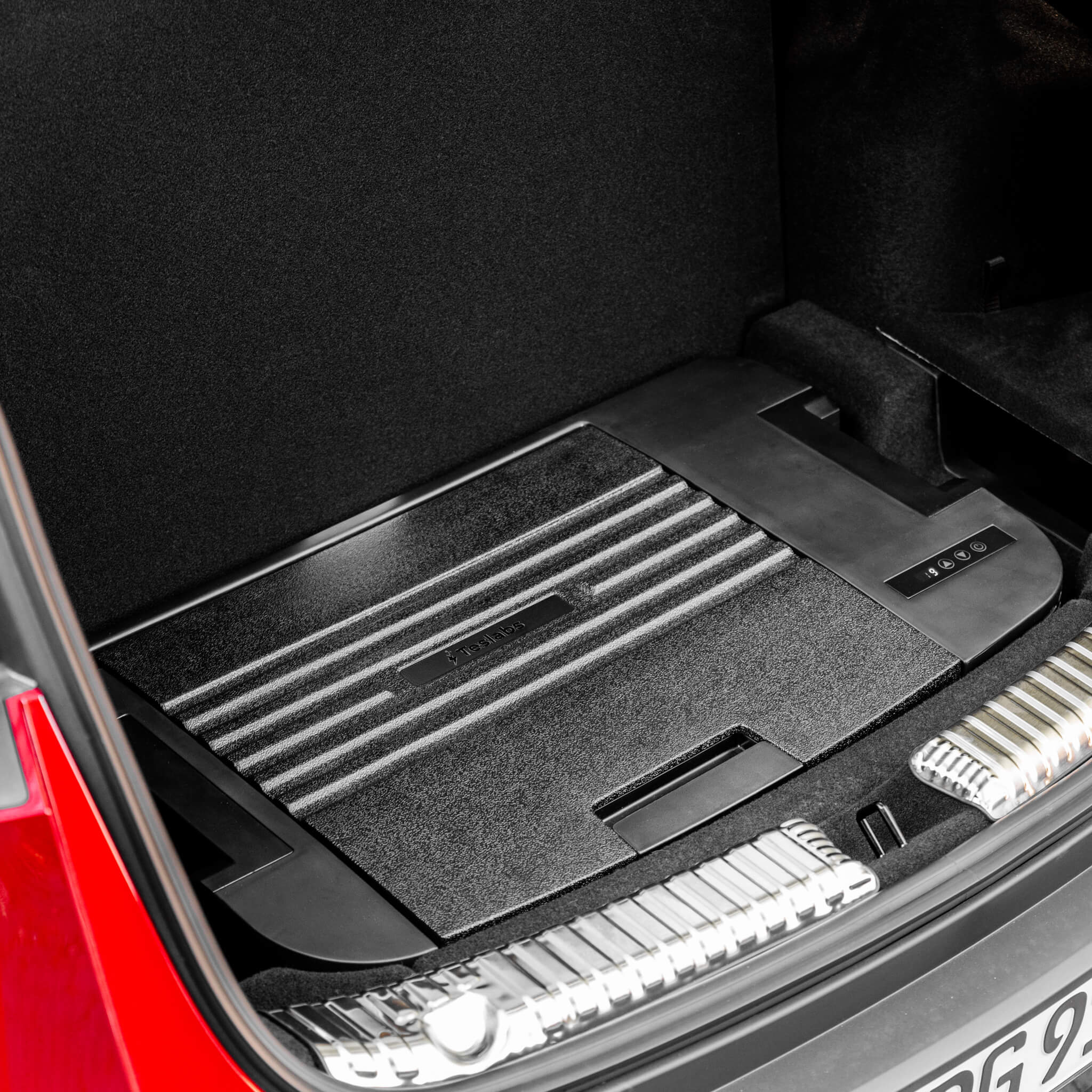 Tesla Model Y: Kühlschrank für den Subtrunk (Budget-Variante)
