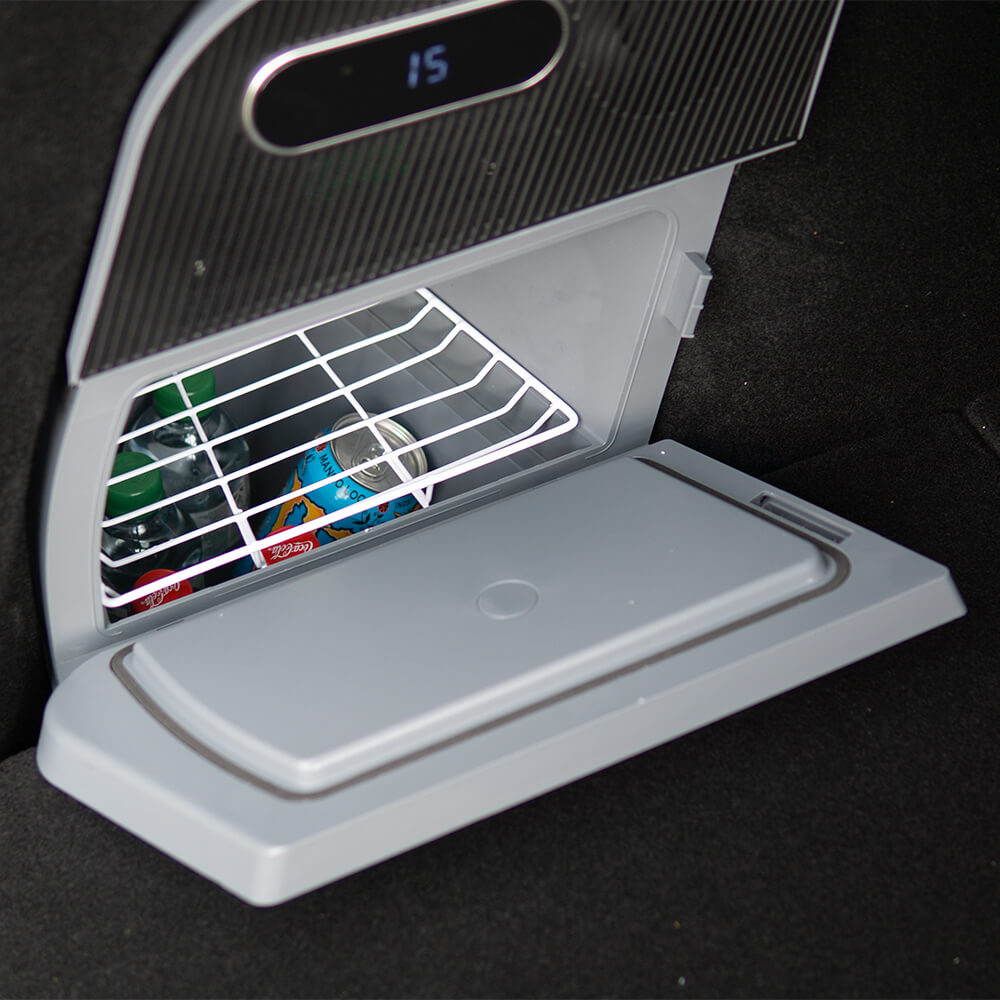 Tesla Model Y: Kühlschrank für den Kofferraum