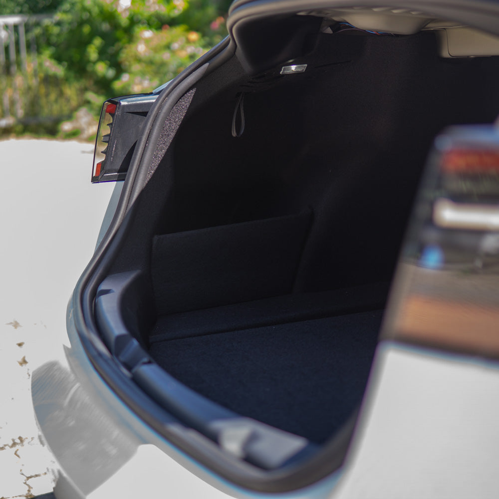 Tesla Model 3: Kofferaum-Trenner für die Mulde