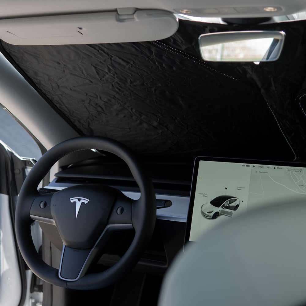 Hohe Hitzeentwicklung im Tesla Innenraum! Ein Sonnenschutz schafft