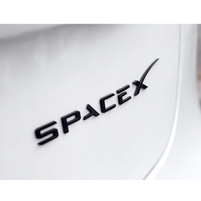 Tesla Model S/3/X/Y: SpaceX-Aufkleber